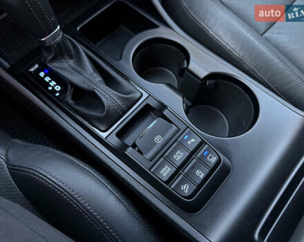 Серый Хендай Туксон, объемом двигателя 1.6 л и пробегом 214 тыс. км за 21000 $, фото 95 на Automoto.ua