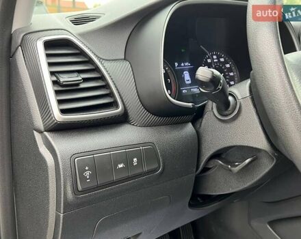 Сірий Хендай Туксон, об'ємом двигуна 2 л та пробігом 124 тис. км за 16480 $, фото 12 на Automoto.ua