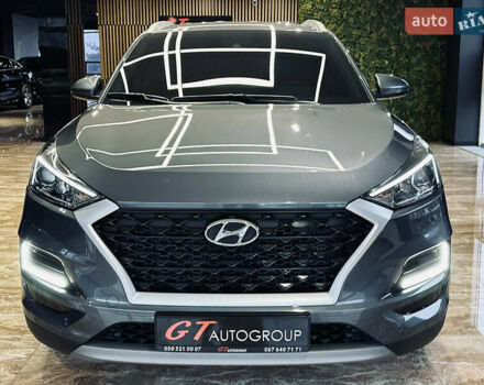 Серый Хендай Туксон, объемом двигателя 1.6 л и пробегом 147 тыс. км за 20500 $, фото 2 на Automoto.ua
