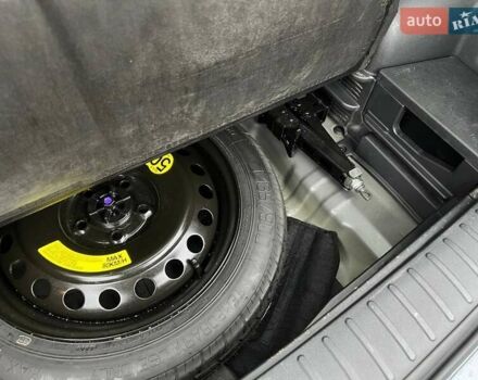 Сірий Хендай Туксон, об'ємом двигуна 2 л та пробігом 124 тис. км за 16480 $, фото 19 на Automoto.ua