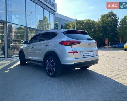 Сірий Хендай Туксон, об'ємом двигуна 2 л та пробігом 73 тис. км за 23800 $, фото 5 на Automoto.ua