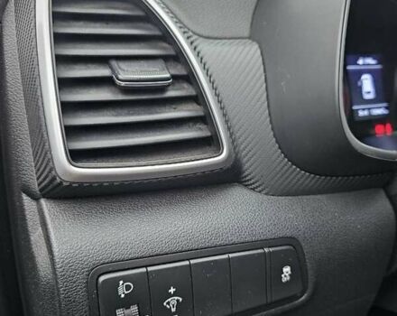 Сірий Хендай Туксон, об'ємом двигуна 2 л та пробігом 136 тис. км за 17300 $, фото 19 на Automoto.ua