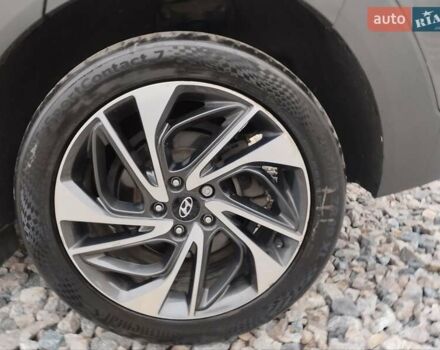 Сірий Хендай Туксон, об'ємом двигуна 2 л та пробігом 62 тис. км за 22800 $, фото 14 на Automoto.ua