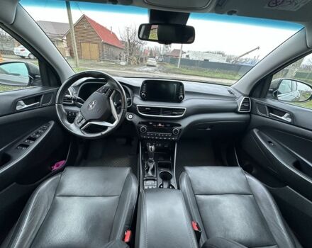 Сірий Хендай Туксон, об'ємом двигуна 2 л та пробігом 103 тис. км за 24700 $, фото 4 на Automoto.ua