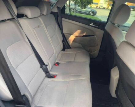 Хендай Туксон 2019 у Чернігові на Automoto.ua Сірий Хендай Туксон, об'ємом двигуна 2 л та пробігом 32 тис. км за 4800 $, фото 10 на Automoto.ua