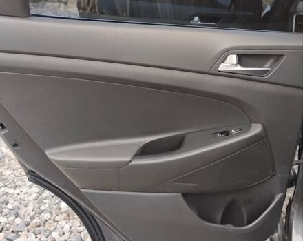 Сірий Хендай Туксон, об'ємом двигуна 2 л та пробігом 62 тис. км за 22800 $, фото 27 на Automoto.ua