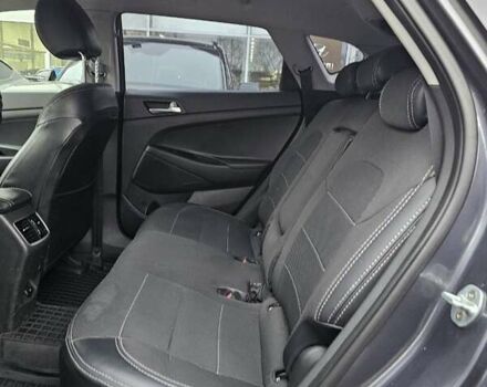 Сірий Хендай Туксон, об'ємом двигуна 2 л та пробігом 136 тис. км за 17300 $, фото 8 на Automoto.ua