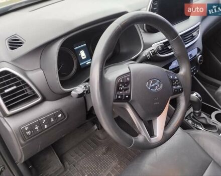 Сірий Хендай Туксон, об'ємом двигуна 2 л та пробігом 62 тис. км за 22800 $, фото 26 на Automoto.ua