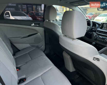 Сірий Хендай Туксон, об'ємом двигуна 0 л та пробігом 69 тис. км за 18350 $, фото 22 на Automoto.ua