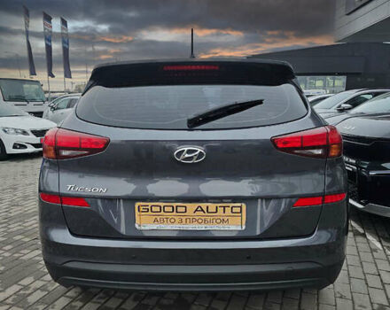Сірий Хендай Туксон, об'ємом двигуна 2 л та пробігом 136 тис. км за 17300 $, фото 2 на Automoto.ua