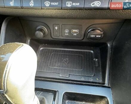 Серый Хендай Туксон, объемом двигателя 2 л и пробегом 34 тыс. км за 26000 $, фото 26 на Automoto.ua