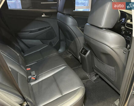 Серый Хендай Туксон, объемом двигателя 1.6 л и пробегом 147 тыс. км за 20500 $, фото 40 на Automoto.ua