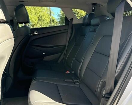 Сірий Хендай Туксон, об'ємом двигуна 2.4 л та пробігом 36 тис. км за 5800 $, фото 11 на Automoto.ua