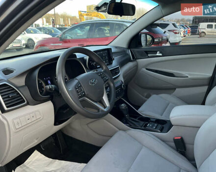 Сірий Хендай Туксон, об'ємом двигуна 0 л та пробігом 69 тис. км за 18350 $, фото 10 на Automoto.ua