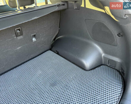 Серый Хендай Туксон, объемом двигателя 1.6 л и пробегом 214 тыс. км за 21000 $, фото 82 на Automoto.ua