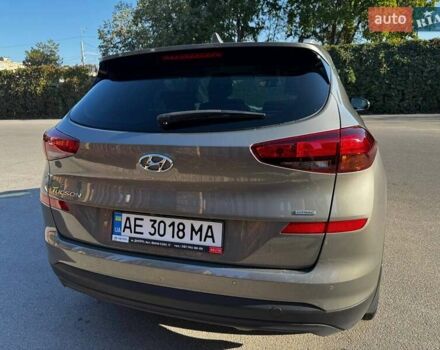 Серый Хендай Туксон, объемом двигателя 2 л и пробегом 34 тыс. км за 26000 $, фото 7 на Automoto.ua