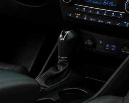 Серый Хендай Туксон, объемом двигателя 1.6 л и пробегом 100 тыс. км за 9900 $, фото 15 на Automoto.ua