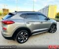 Серый Хендай Туксон, объемом двигателя 2 л и пробегом 129 тыс. км за 23999 $, фото 2 на Automoto.ua