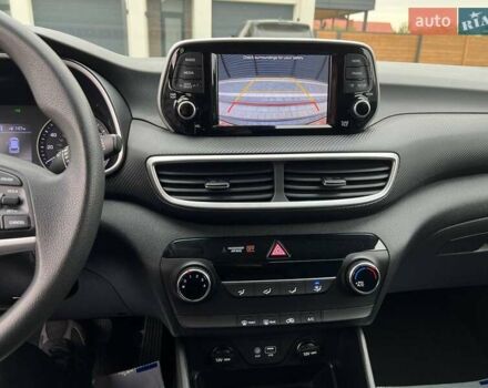 Сірий Хендай Туксон, об'ємом двигуна 2 л та пробігом 124 тис. км за 16480 $, фото 16 на Automoto.ua