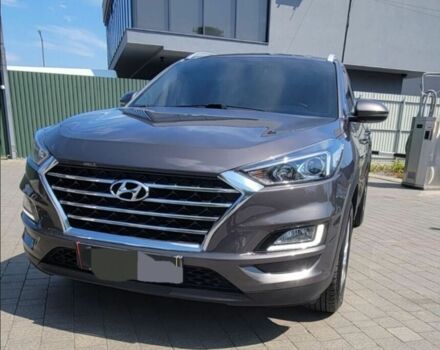 Сірий Хендай Туксон, об'ємом двигуна 2 л та пробігом 200 тис. км за 20000 $, фото 5 на Automoto.ua