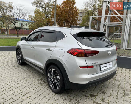 Серый Хендай Туксон, объемом двигателя 2 л и пробегом 73 тыс. км за 22400 $, фото 9 на Automoto.ua