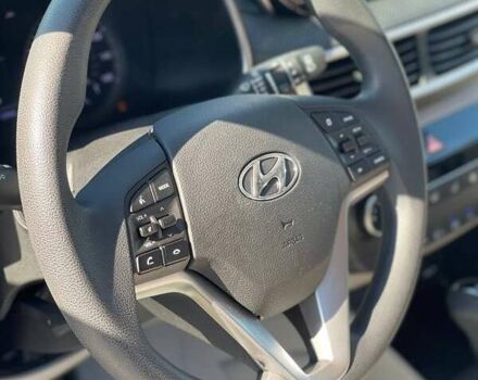 Сірий Хендай Туксон, об'ємом двигуна 2.4 л та пробігом 181 тис. км за 15300 $, фото 13 на Automoto.ua