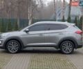 Серый Хендай Туксон, объемом двигателя 2 л и пробегом 204 тыс. км за 17500 $, фото 6 на Automoto.ua