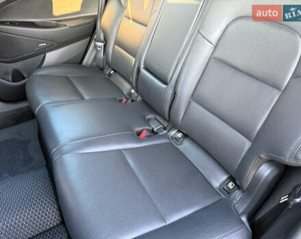 Серый Хендай Туксон, объемом двигателя 1.6 л и пробегом 214 тыс. км за 21000 $, фото 69 на Automoto.ua