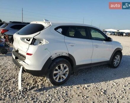 Серый Хендай Туксон, объемом двигателя 2 л и пробегом 94 тыс. км за 3000 $, фото 2 на Automoto.ua