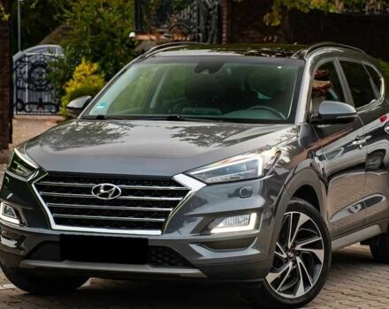 Серый Хендай Туксон, объемом двигателя 1.6 л и пробегом 100 тыс. км за 9900 $, фото 3 на Automoto.ua