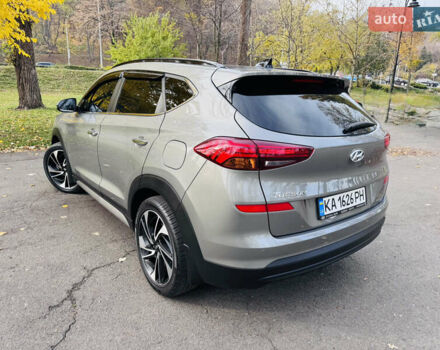 Серый Хендай Туксон, объемом двигателя 2 л и пробегом 130 тыс. км за 22700 $, фото 45 на Automoto.ua
