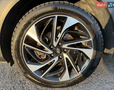 Серый Хендай Туксон, объемом двигателя 1.6 л и пробегом 214 тыс. км за 21000 $, фото 37 на Automoto.ua