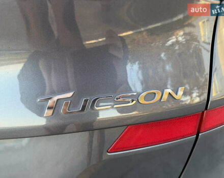 Серый Хендай Туксон, объемом двигателя 1.6 л и пробегом 214 тыс. км за 21000 $, фото 33 на Automoto.ua