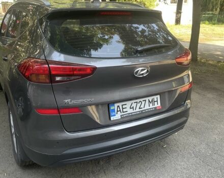 Сірий Хендай Туксон, об'ємом двигуна 2 л та пробігом 42 тис. км за 22000 $, фото 1 на Automoto.ua