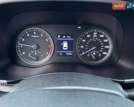 Серый Хендай Туксон, объемом двигателя 2 л и пробегом 120 тыс. км за 16500 $, фото 12 на Automoto.ua
