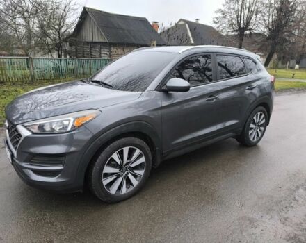 Серый Хендай Туксон, объемом двигателя 2 л и пробегом 180 тыс. км за 14899 $, фото 1 на Automoto.ua