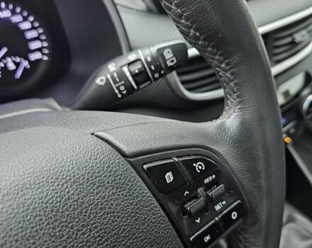 Сірий Хендай Туксон, об'ємом двигуна 2 л та пробігом 136 тис. км за 17300 $, фото 14 на Automoto.ua