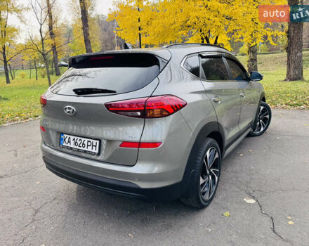 Серый Хендай Туксон, объемом двигателя 2 л и пробегом 130 тыс. км за 22700 $, фото 22 на Automoto.ua