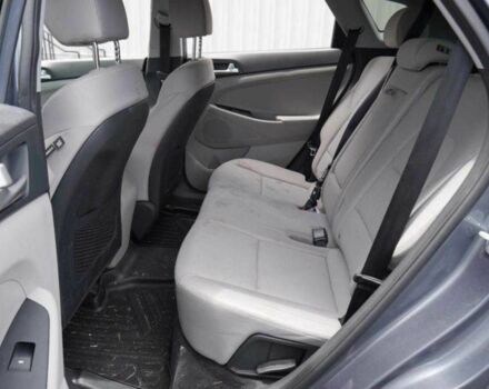 Серый Хендай Туксон, объемом двигателя 2 л и пробегом 149 тыс. км за 15000 $, фото 15 на Automoto.ua