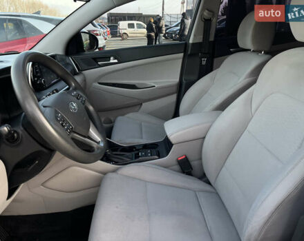 Сірий Хендай Туксон, об'ємом двигуна 0 л та пробігом 69 тис. км за 18350 $, фото 11 на Automoto.ua