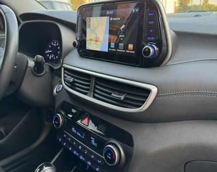 Серый Хендай Туксон, объемом двигателя 2 л и пробегом 130 тыс. км за 22700 $, фото 26 на Automoto.ua