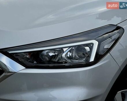 Серый Хендай Туксон, объемом двигателя 2 л и пробегом 32 тыс. км за 22800 $, фото 26 на Automoto.ua