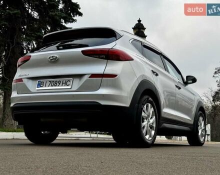 Серый Хендай Туксон, объемом двигателя 2 л и пробегом 32 тыс. км за 22800 $, фото 13 на Automoto.ua