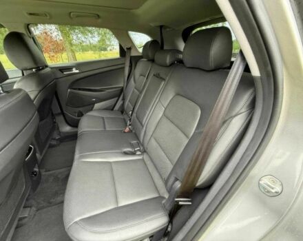 Сірий Хендай Туксон, об'ємом двигуна 2.4 л та пробігом 39 тис. км за 9000 $, фото 12 на Automoto.ua