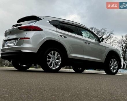 Серый Хендай Туксон, объемом двигателя 2 л и пробегом 32 тыс. км за 22800 $, фото 11 на Automoto.ua