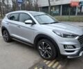 Серый Хендай Туксон, объемом двигателя 2 л и пробегом 85 тыс. км за 25000 $, фото 1 на Automoto.ua