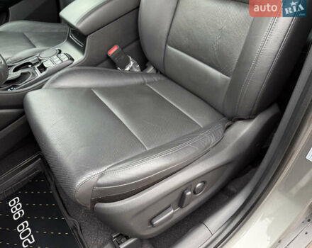 Серый Хендай Туксон, объемом двигателя 2 л и пробегом 28 тыс. км за 32800 $, фото 22 на Automoto.ua