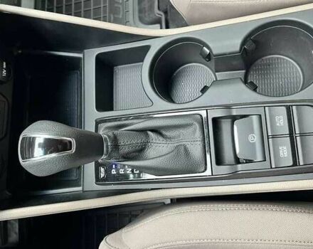 Серый Хендай Туксон, объемом двигателя 2.4 л и пробегом 46 тыс. км за 18000 $, фото 10 на Automoto.ua