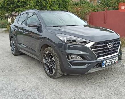 Сірий Хендай Туксон, об'ємом двигуна 2 л та пробігом 17 тис. км за 29000 $, фото 3 на Automoto.ua