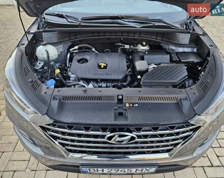 Серый Хендай Туксон, объемом двигателя 2 л и пробегом 21 тыс. км за 22500 $, фото 61 на Automoto.ua